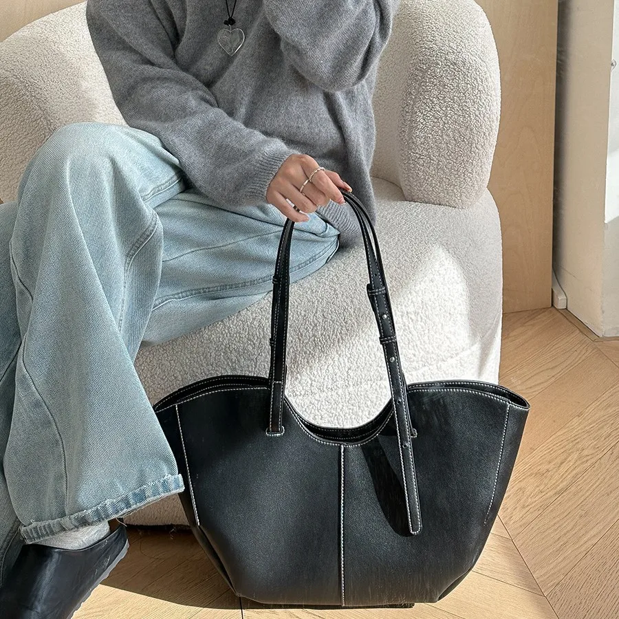 Винтажная женская сумка большо – обзор и цена Luxury Bags Tote